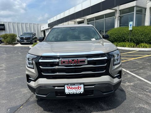 New 2027 GMC Terrain Elevation w/ Technology Package II AWD/4WD image 4