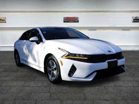 Used 2021 Kia K5 LX FWD image 1