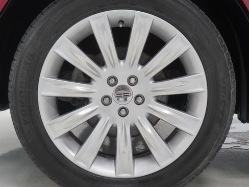 Used 2013 Lincoln MKX FWD image 30