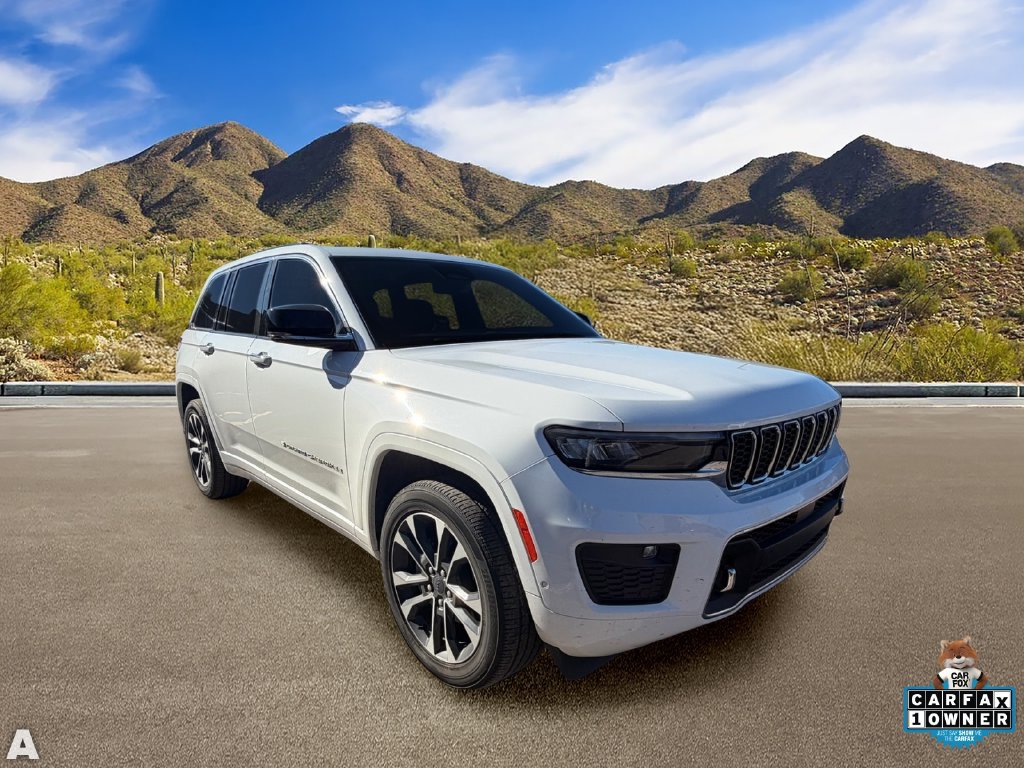 Certified 2023 Jeep Grand Cherokee Overland w/ Luxury Tech Group IV AWD/4WD image 5