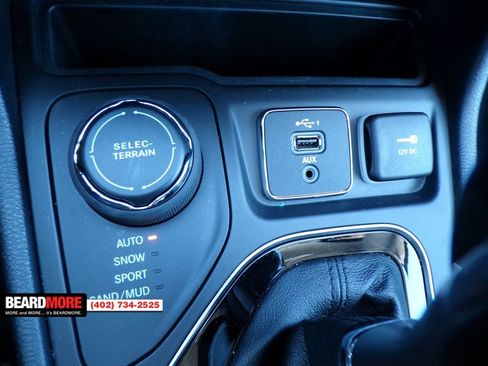 Used 2020 Jeep Cherokee Limited image 44