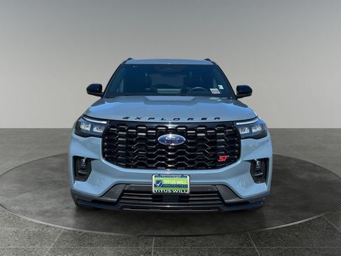 Used 2025 Ford Explorer ST w/ Sun And Sound Package AWD/4WD image 2