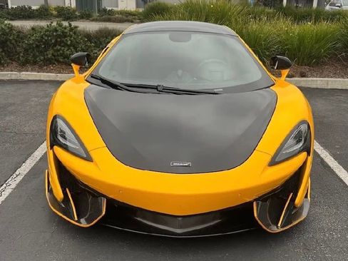 Used 2017 McLaren 570S Coupe image 11