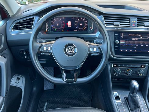 Used 2019 Volkswagen Tiguan SEL image 14