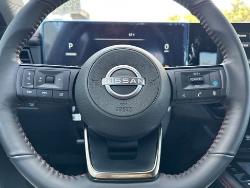 New 2025 Nissan Kicks SR w/ Illumination Package FWD image 20