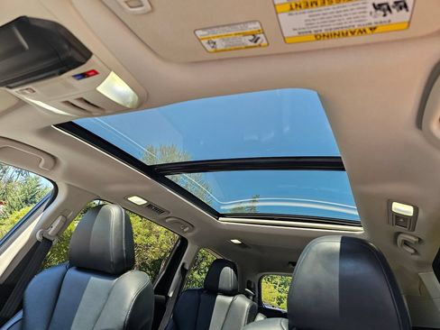 Used 2023 Subaru Ascent Touring AWD/4WD image 24