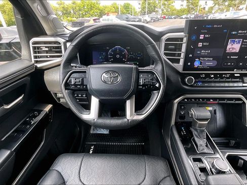 Used 2024 Toyota Tundra Limited AWD/4WD image 5
