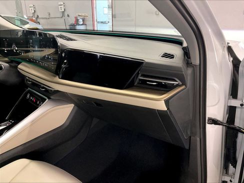 Certified 2025 Audi Q5 Premium Plus w/ Premium Plus image 17