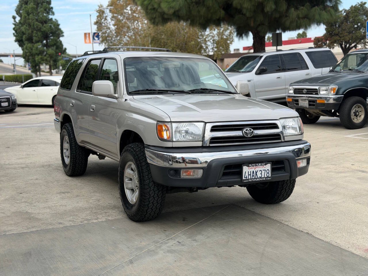 Used 1999 Toyota 4Runner SR5 RWD image 4