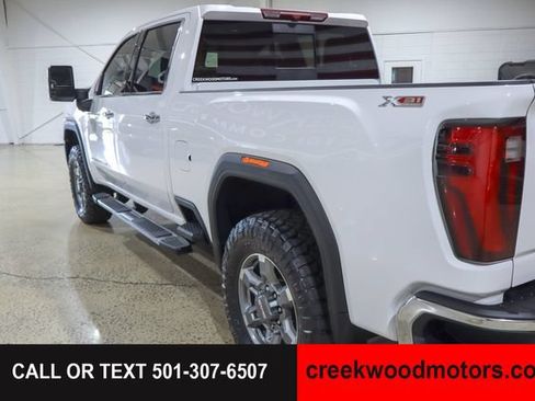 Used 2025 GMC Sierra 2500 SLT w/ SLT Premium Package AWD/4WD image 32