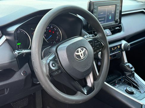 Used 2022 Toyota RAV4 XLE image 11