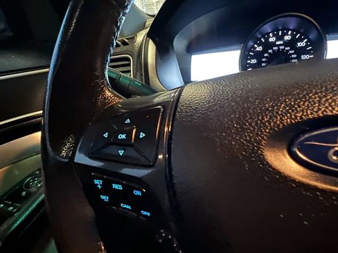 Used 2016 Ford Explorer XLT w/ Equipment Group 202A image 21