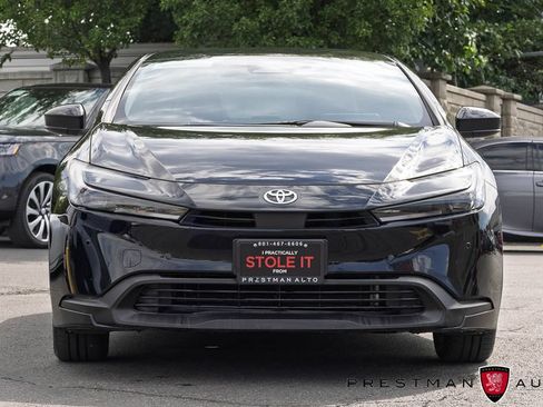 Used 2024 Toyota Prius LE FWD image 8
