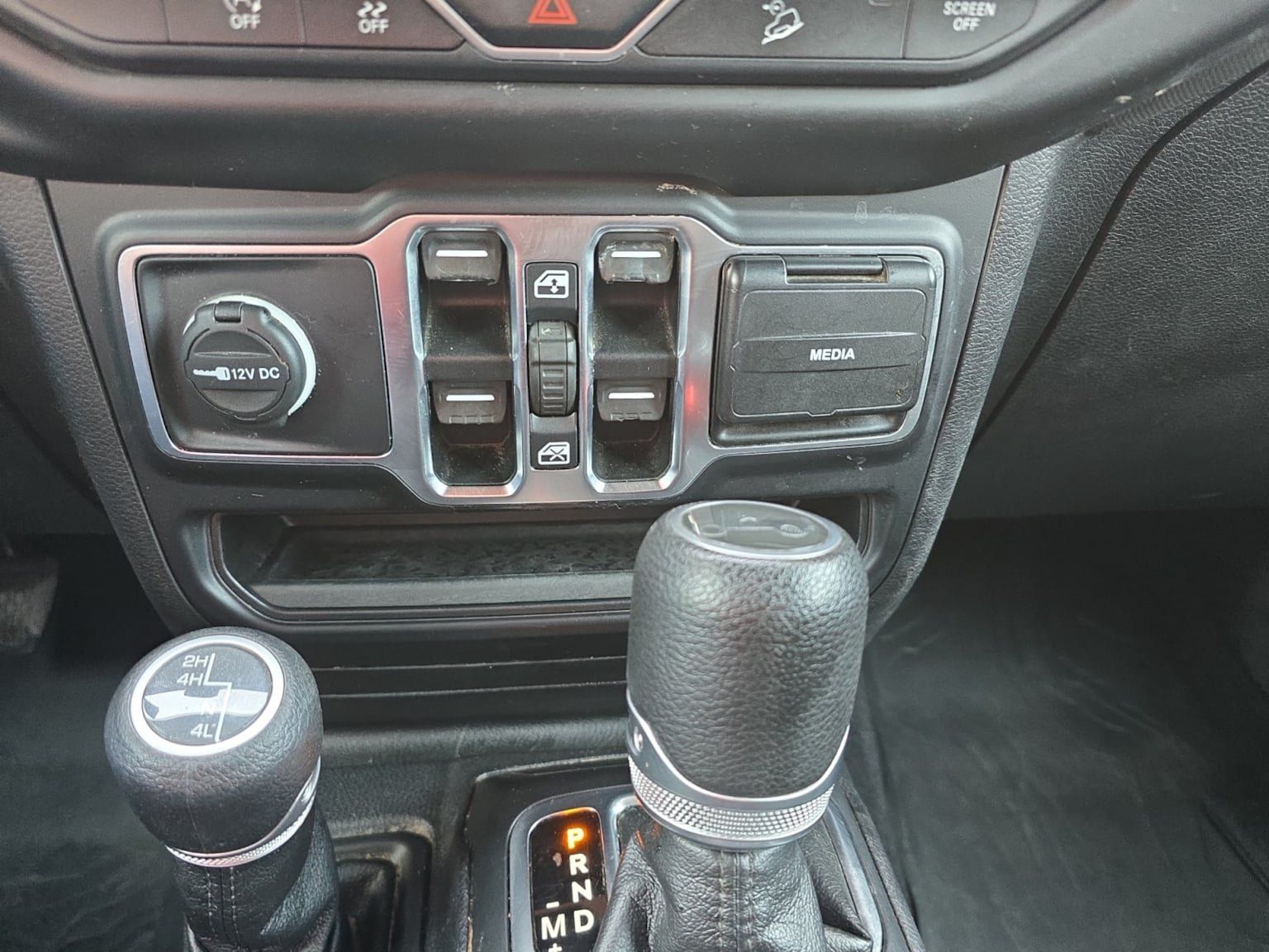 Used 2020 Jeep Wrangler Unlimited Sport S AWD/4WD image 25