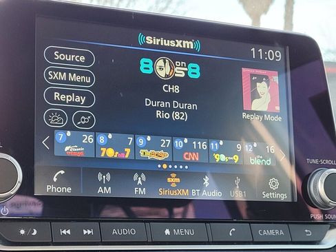 Used 2023 Nissan Sentra SV image 13