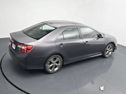 Used 2014 Toyota Camry SE w/ Leather Package FWD image 30