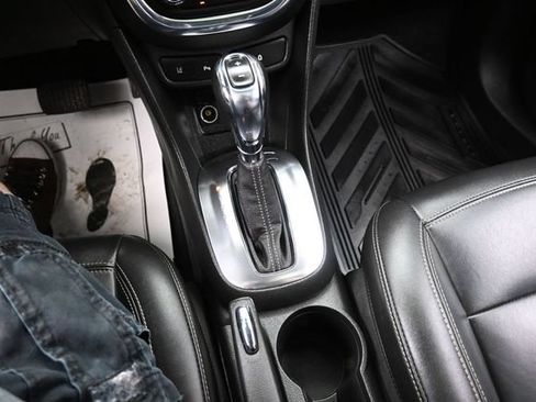 Used 2014 Buick Encore Premium AWD/4WD image 11