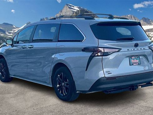 Used 2024 Toyota Sienna XLE Woodland Edition image 13