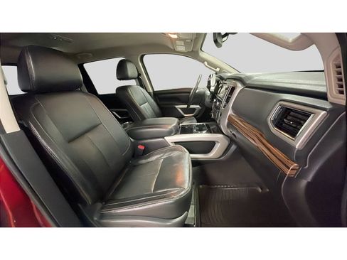 Used 2017 Nissan Titan SL AWD/4WD image 17