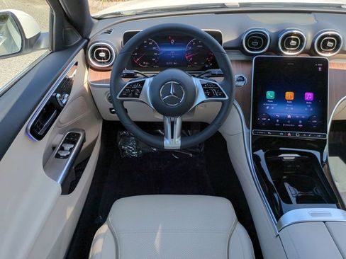 Used 2025 Mercedes-Benz C 300 Sedan image 15
