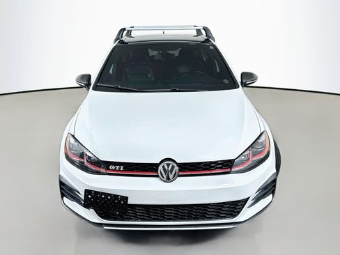 Used 2018 Volkswagen GTI SE w/ SE Leather Package FWD image 2