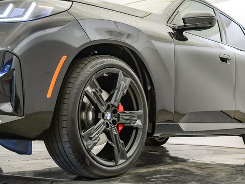 Used 2025 BMW X3 xDrive30i w/ M Sport Package image 10