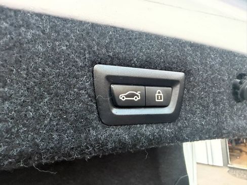 Used 2020 BMW 530i w/ M Sport Package RWD image 38