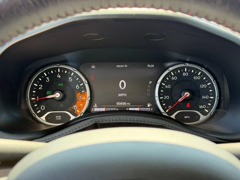 Used 2017 Jeep Renegade Trailhawk AWD/4WD image 35
