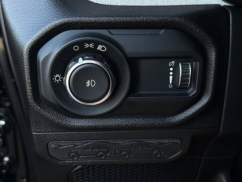 Used 2024 Jeep Wrangler Sport AWD/4WD image 20
