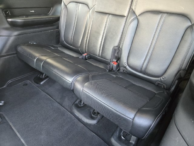 Certified 2024 Jeep Wagoneer Series II AWD/4WD image 31