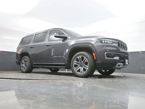 Used 2024 Jeep Wagoneer Series II AWD/4WD image 50
