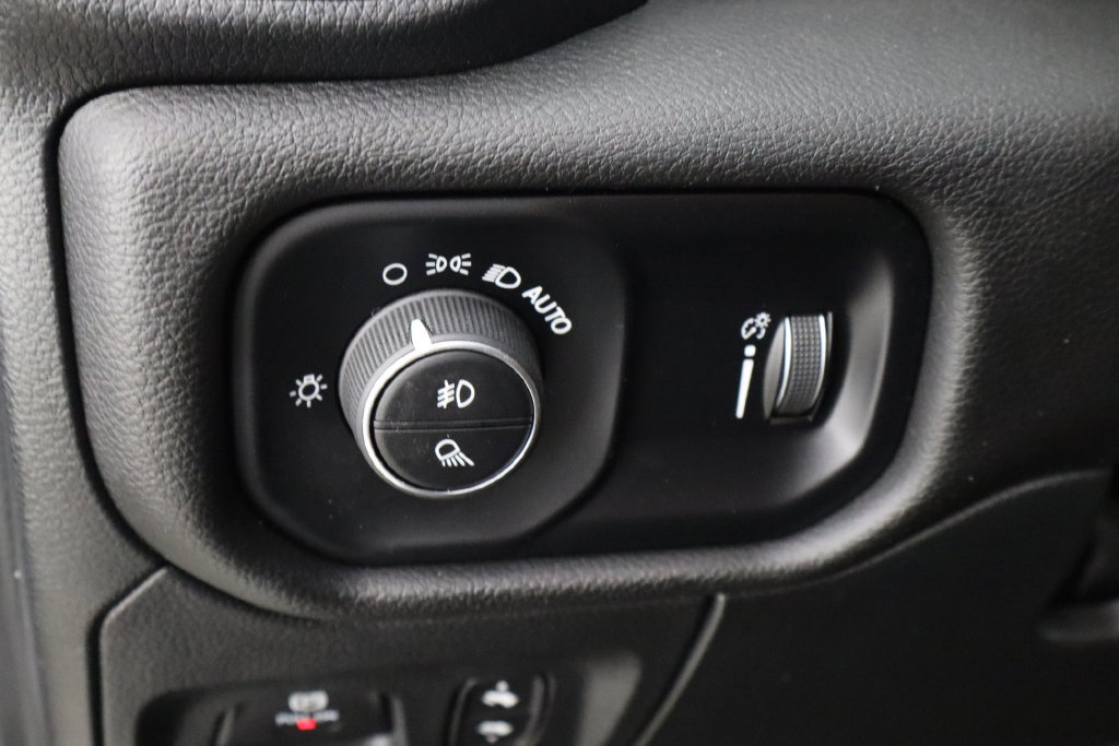 Used 2024 RAM 1500 Big Horn RWD image 22