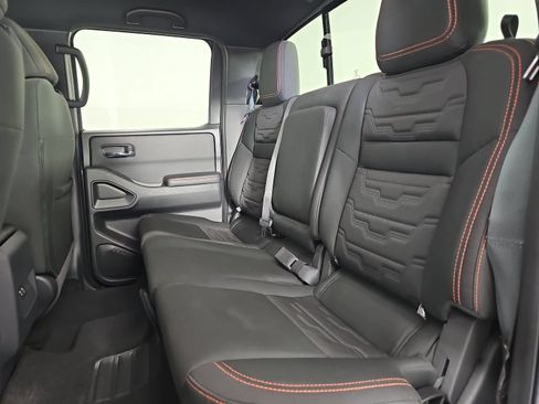 Used 2025 Nissan Frontier Pro-X RWD image 12