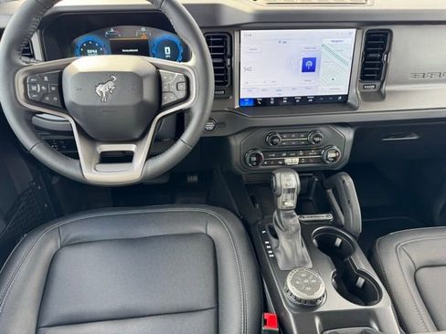 New 2025 Ford Bronco Badlands image 18