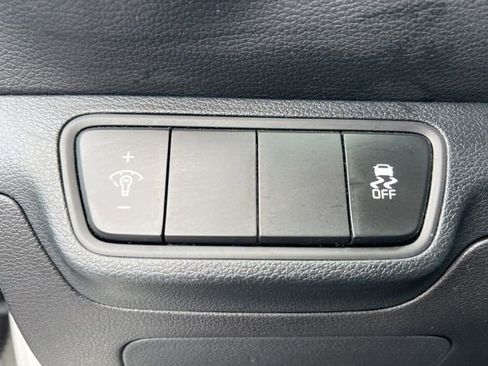 Certified 2024 Kia Forte LXS image 11