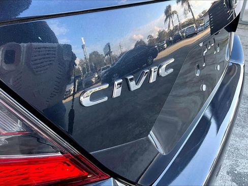 Used 2018 Honda Civic EX image 21