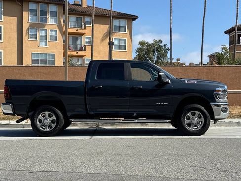Used 2025 RAM 2500 Big Horn AWD/4WD image 3