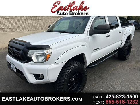 Used 2015 Toyota Tacoma 4x4 Double Cab w/ SR5 Package image 1