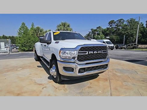 Used 2024 RAM 3500 Tradesman w/ Towing Technology Group AWD/4WD image 36