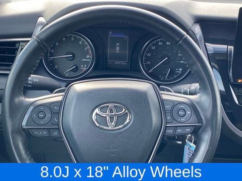 Used 2023 Toyota Camry SE image 7