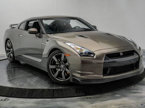 Used 2009 Nissan GT-R Premium AWD/4WD image 33