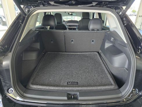 New 2026 Volkswagen Tiguan SE AWD/4WD image 14