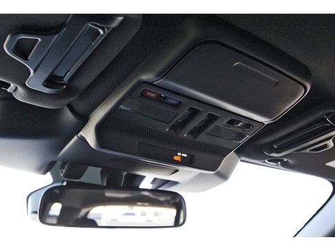 New 2026 Subaru Outback Limited AWD/4WD image 18