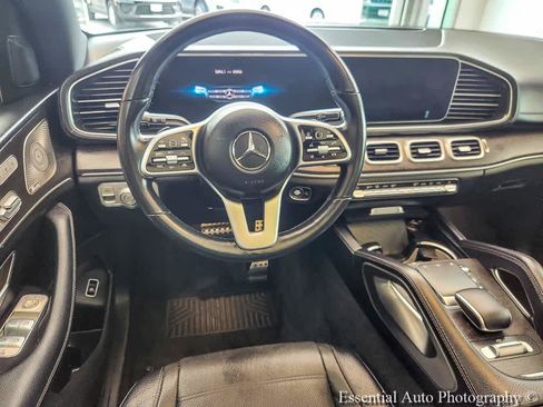 Used 2021 Mercedes-Benz GLS 580 4MATIC image 15