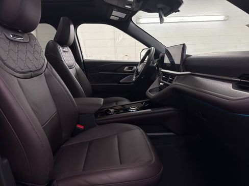 New 2026 Ford Explorer Platinum w/ LUX Leather Package AWD/4WD image 29