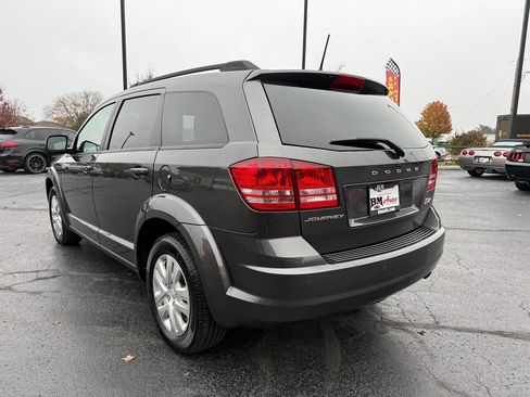 Used 2020 Dodge Journey SE w/ SE Popular Equipment Group image 5