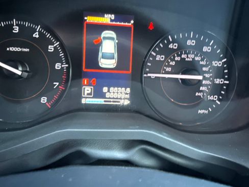 Used 2019 Subaru Crosstrek 2.0i Premium w/ Eyesight System AWD/4WD image 18