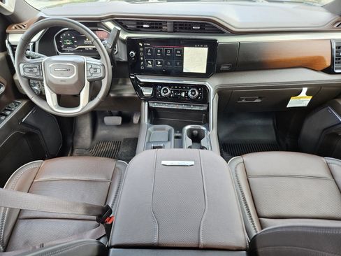 Used 2024 GMC Sierra 2500 Denali w/ Denali Reserve Package image 14