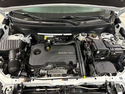 Certified 2022 Chevrolet Equinox RS w/ LPO, Floor Liner Package image 38