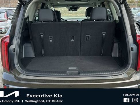 Used 2025 Kia Telluride S AWD/4WD image 27
